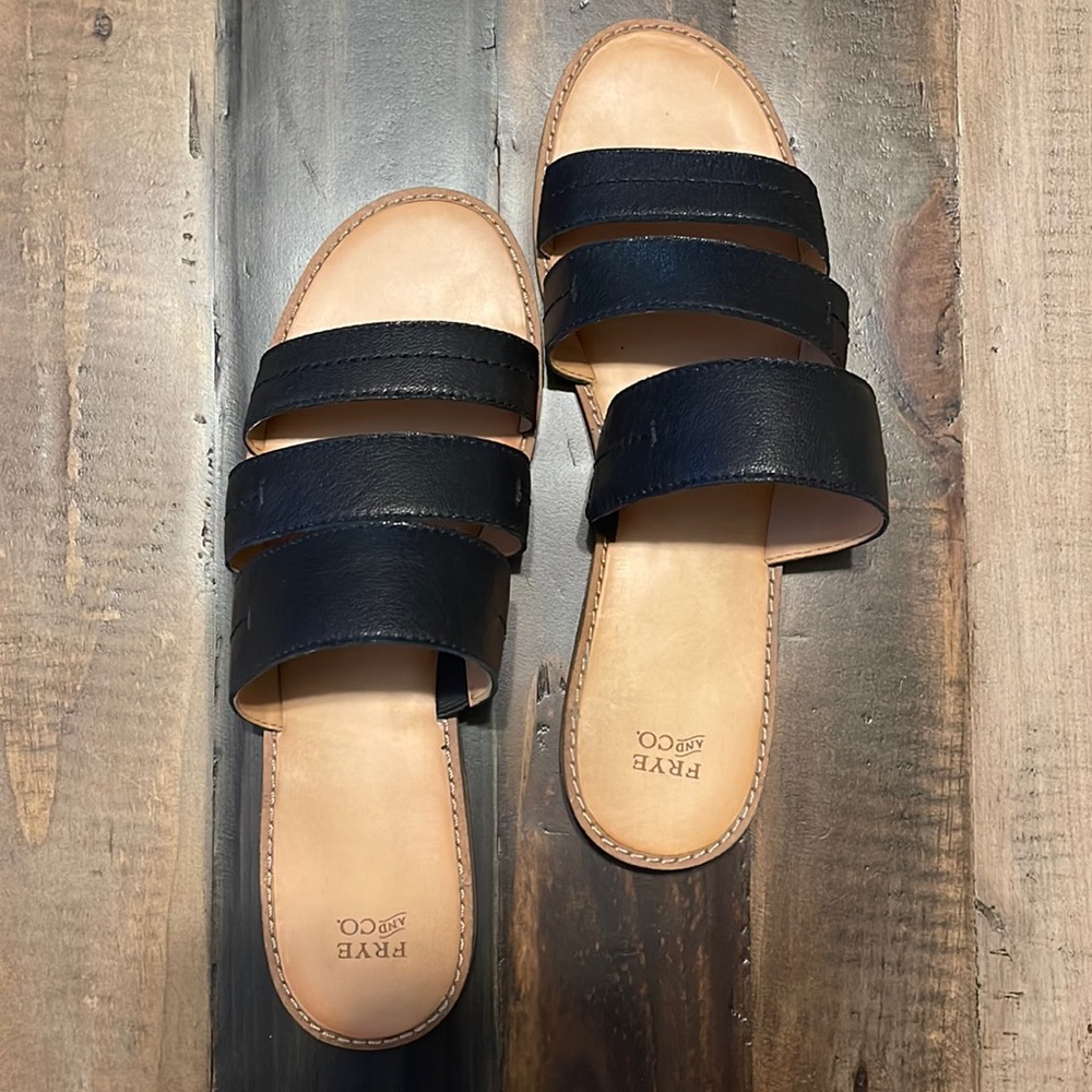 Frye & Co. Black Leather Sandals